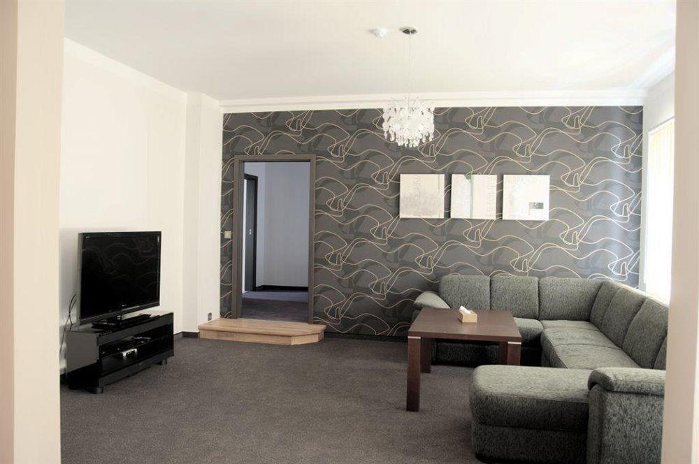 Apartmany Becherplatz Карлови Вари Екстериор снимка